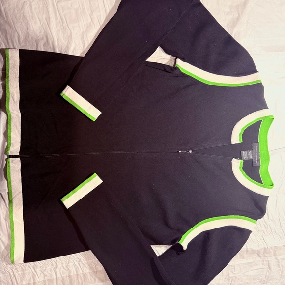 Perfect for Spring Twin Set - Picture 3 of 5